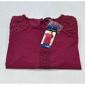 Cable & Gauge Women's Crew Neck Short Sleeve Blouse, Boysenberry, Size L. AL